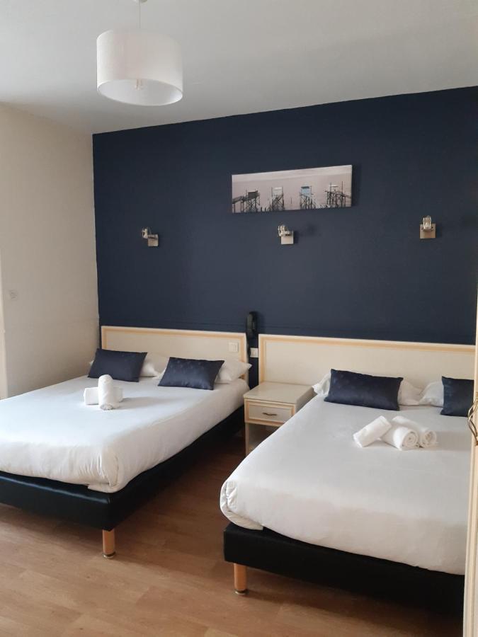 Logis Hostellerie Du Cheval Blanc Sainte-Maure-de-Touraine Exteriör bild