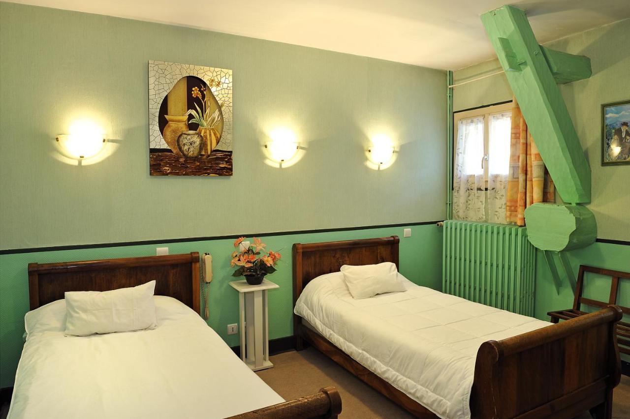 Logis Hostellerie Du Cheval Blanc Sainte-Maure-de-Touraine Exteriör bild