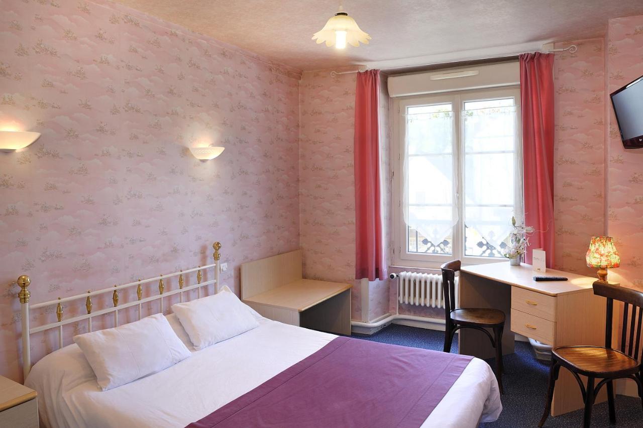 Logis Hostellerie Du Cheval Blanc Sainte-Maure-de-Touraine Exteriör bild