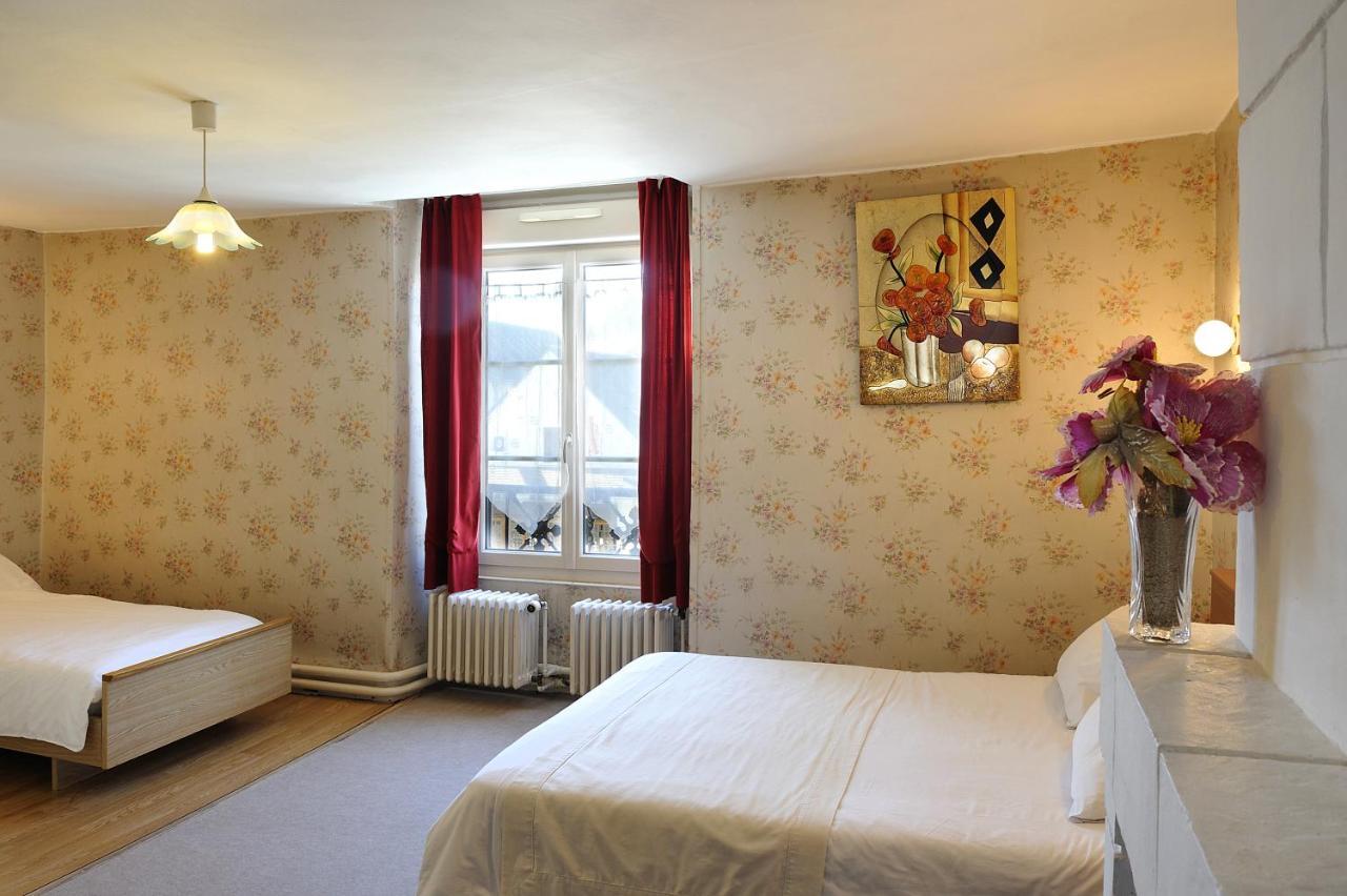 Logis Hostellerie Du Cheval Blanc Sainte-Maure-de-Touraine Exteriör bild
