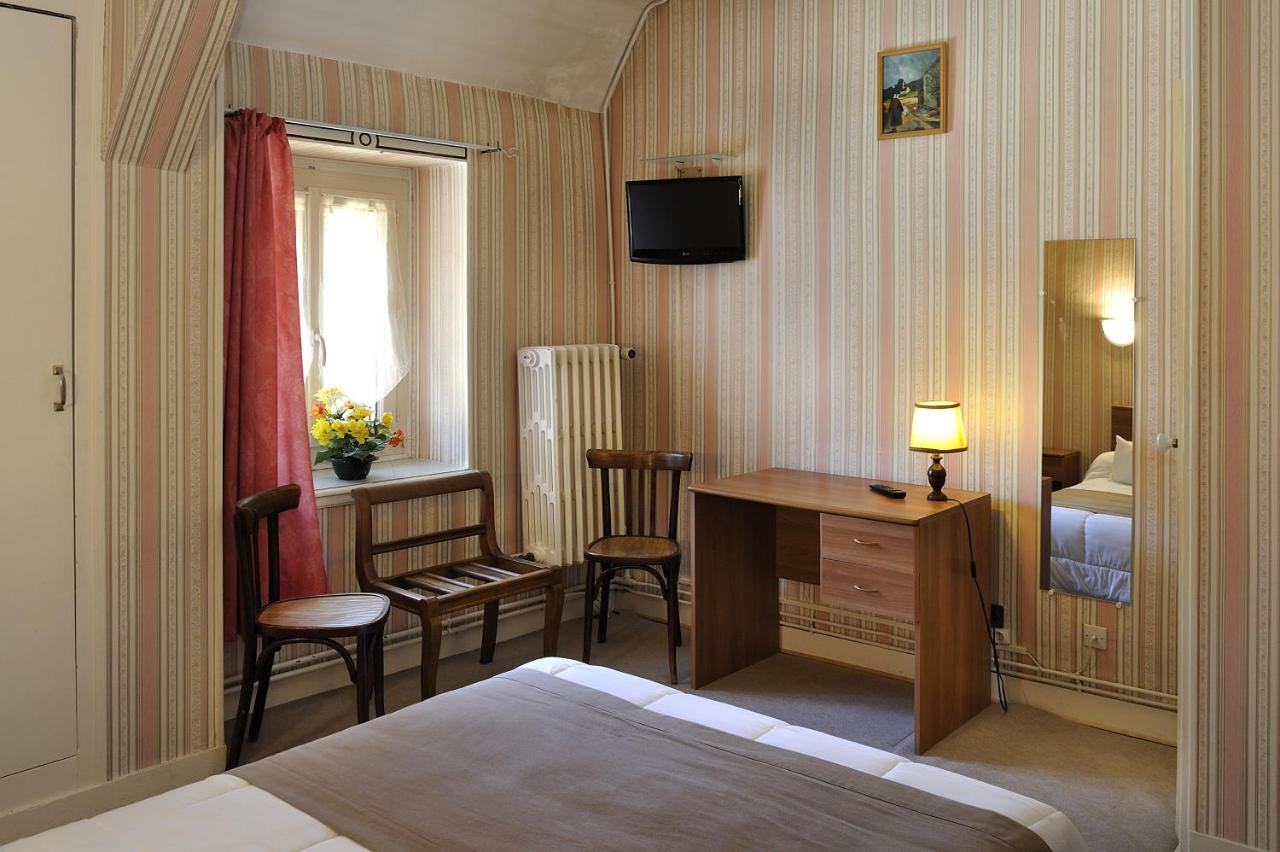 Logis Hostellerie Du Cheval Blanc Sainte-Maure-de-Touraine Exteriör bild
