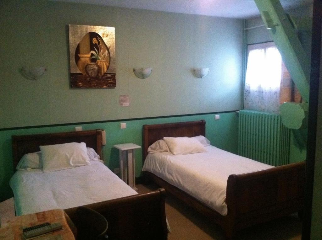 Logis Hostellerie Du Cheval Blanc Sainte-Maure-de-Touraine Rum bild